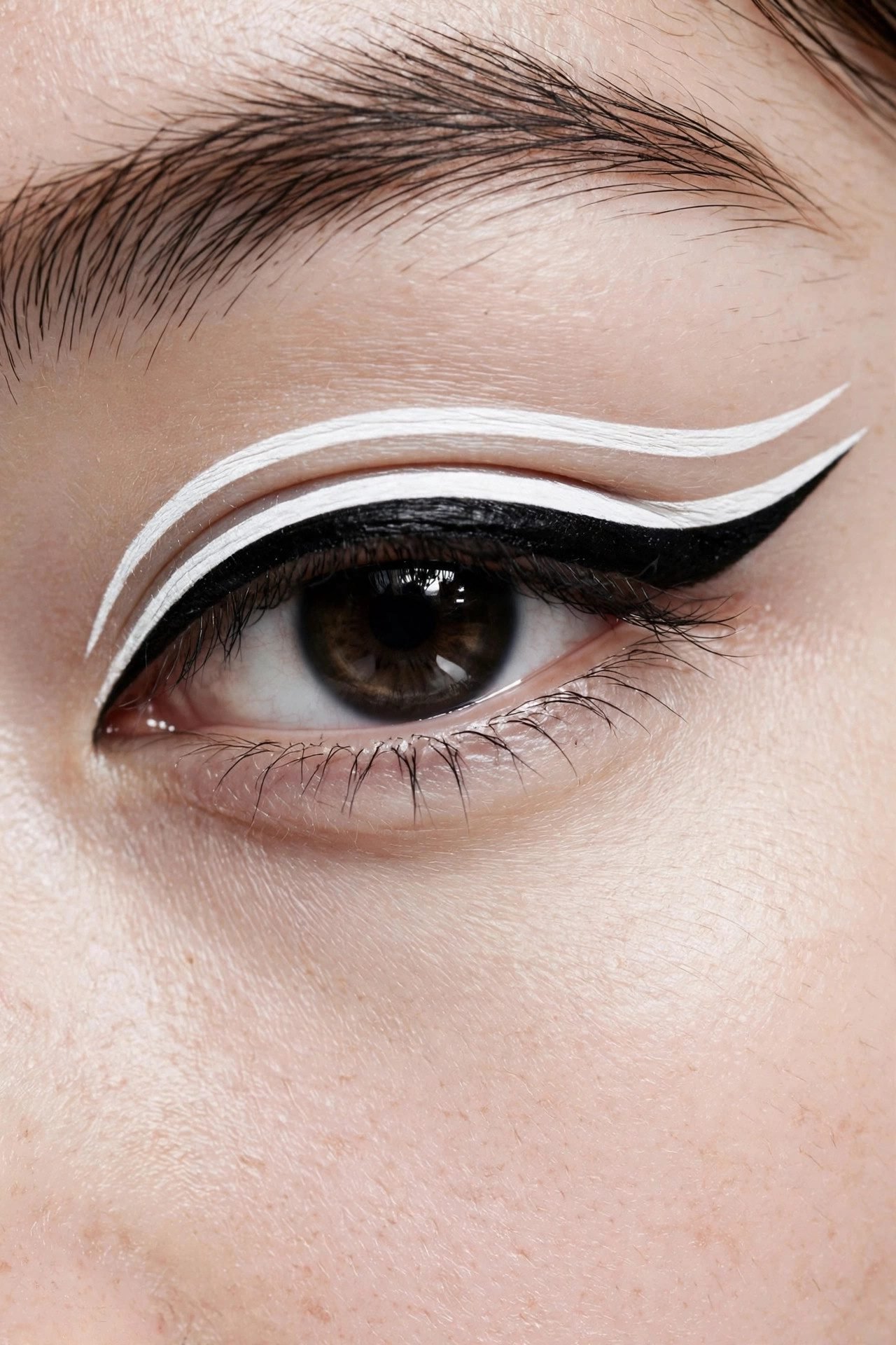 eye makeup — The Double Liner